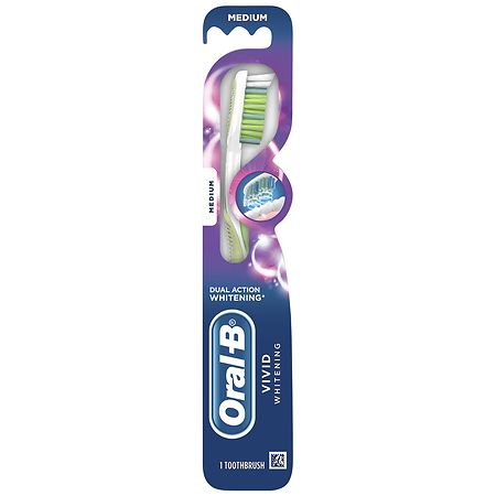 Oral-B Vivid Whitening Manual Toothbrush, Medium