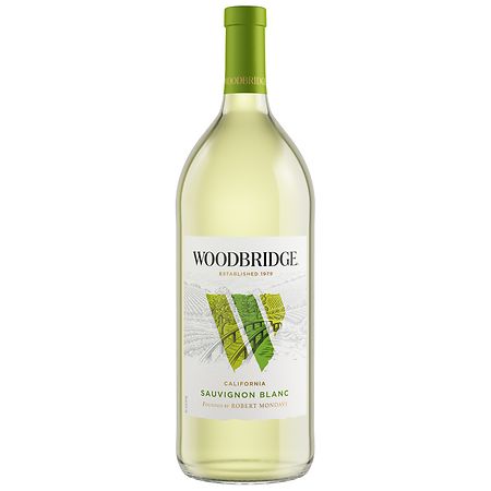 15 Best Sauvignon Blancs for Warm Weather