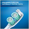 Oral-B Vivid Whitening Manual Toothbrush, Soft-3