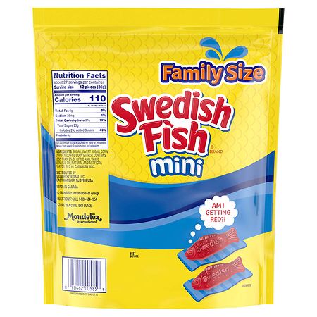 Swedish Fish Mini Red, White & Blue, Soft & Chewy Candy, 1.8 Lb, 4 Count :  : Pantry Food & Drinks