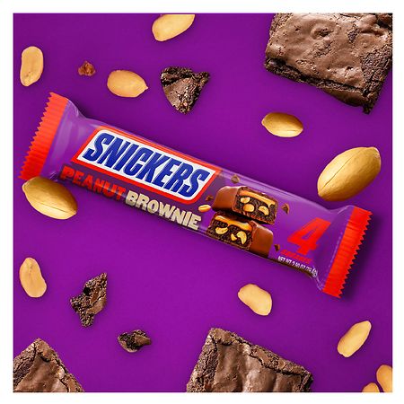 SNICKERS Peanut Brownie Squares Fun Size Chocolate Candy Bars Sharing Size  Bag, 6.61 oz