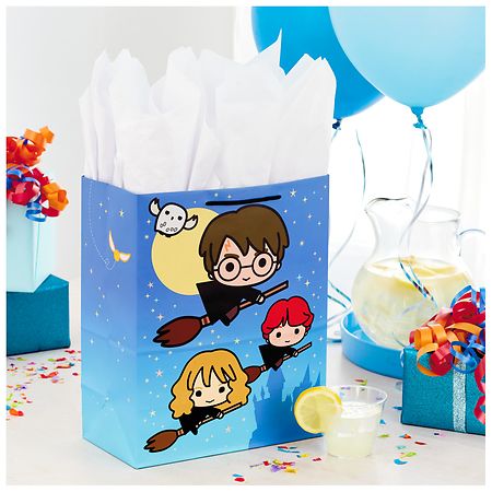 Hallmark 13 Large Harry Potter Gift Bag Bundle (3 Bags: Hogwarts Crest,  Marauder's Map, Harry, Ron & Hermione) for Birthdays, Kids Parties,  Christmas
