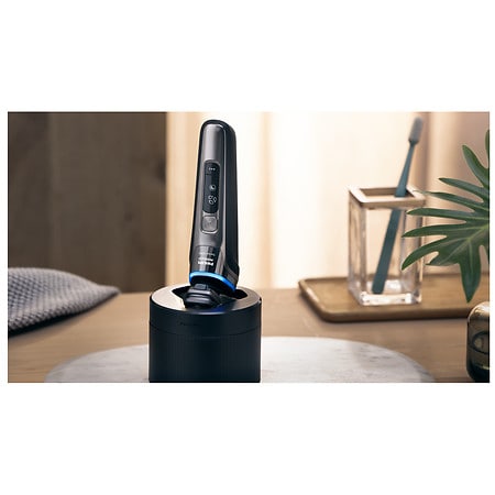 Philips Norelco Shaver 9500 Rechargeable Wet & Dry Electric Shaver