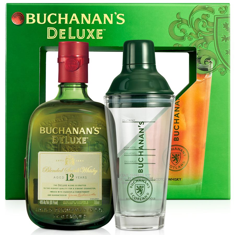 Buchanan's Deluxe Aged 12 Years Blended Scotch Whisky with a