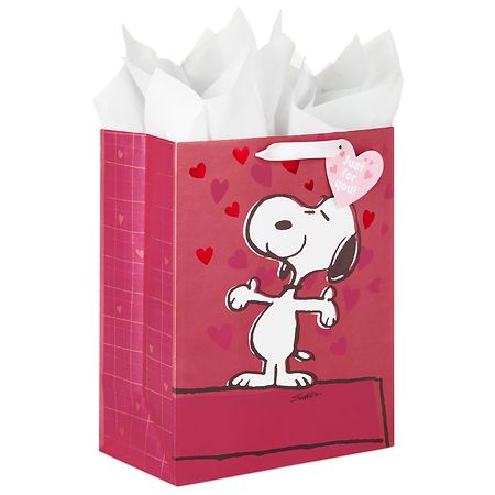 Hallmark Valentine's Day Gift Bag With Tissue Paper (Peanuts Snoopy With Hearts)