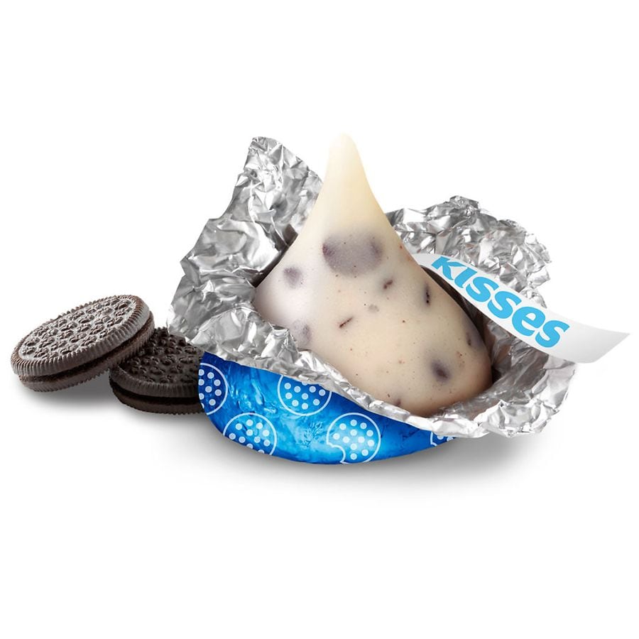HERSHEY'S KISSES Cookies 'n' Creme, Share Pack | Walgreens