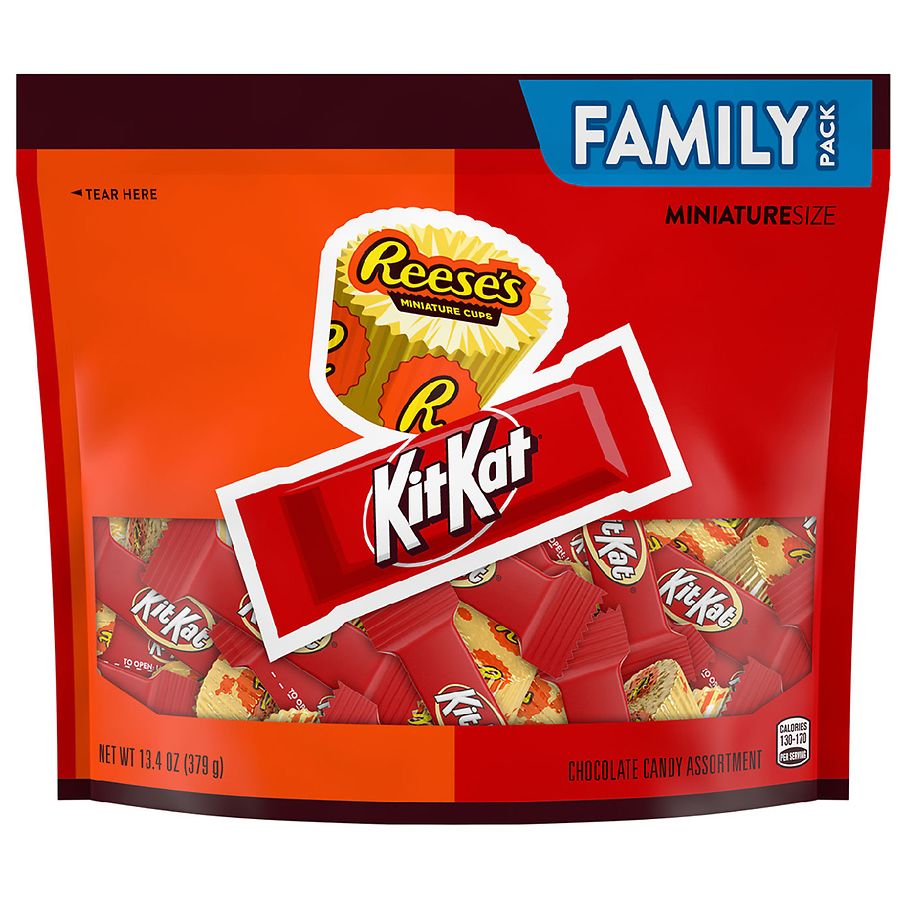 HERSHEY'S Kit Kat & Reese's Miniatures Family Pack
