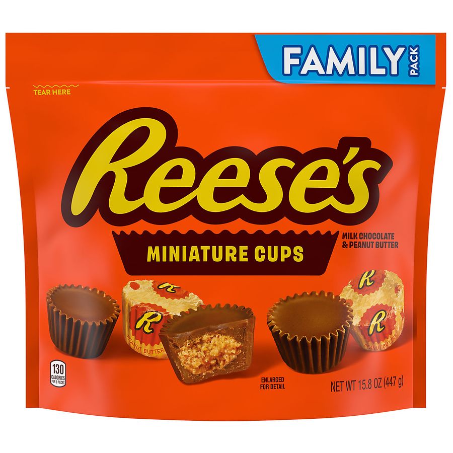 REESE'S Miniatures Milk Chocolate Peanut Butter Cups, Candy Family Pack
