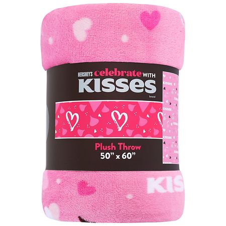 Crest Mills Printed Kisses, Plush Throw